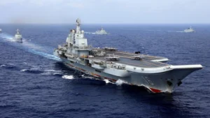 Taiwán entra en alerta tras el despliegue de la mayor flota militar china en tres décadas, según reportó este martes el Ministerio de Defensa de Taiwán.